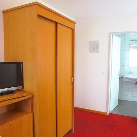 Hotell + Restaurant Ochsen Niederuzwil