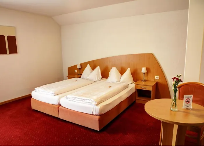 + Restaurant Ochsen 3* Niederuzwil